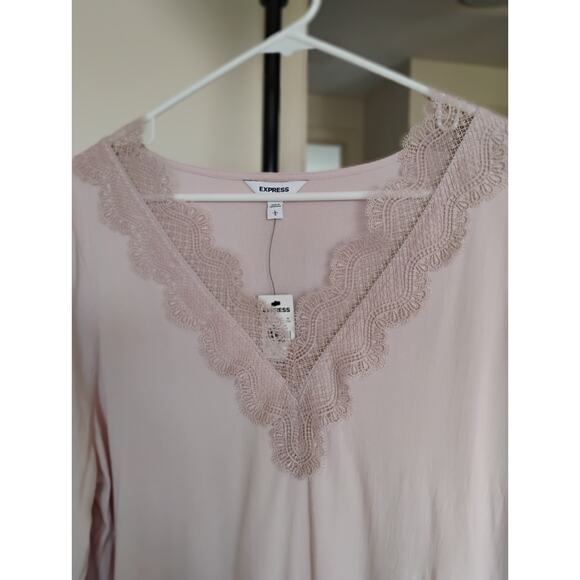 NWT Large Express Light Pink Peasant Shirt. Brand New, No Flaws. - Picture 2 of 8